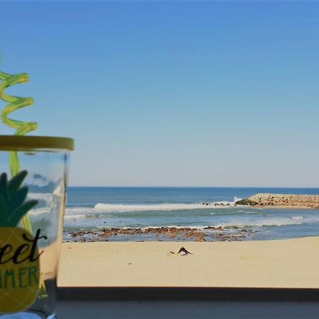 إسبِنو The Shore@Greencoast - Waterfront Beach House Espinho المظهر الخارجي الصورة