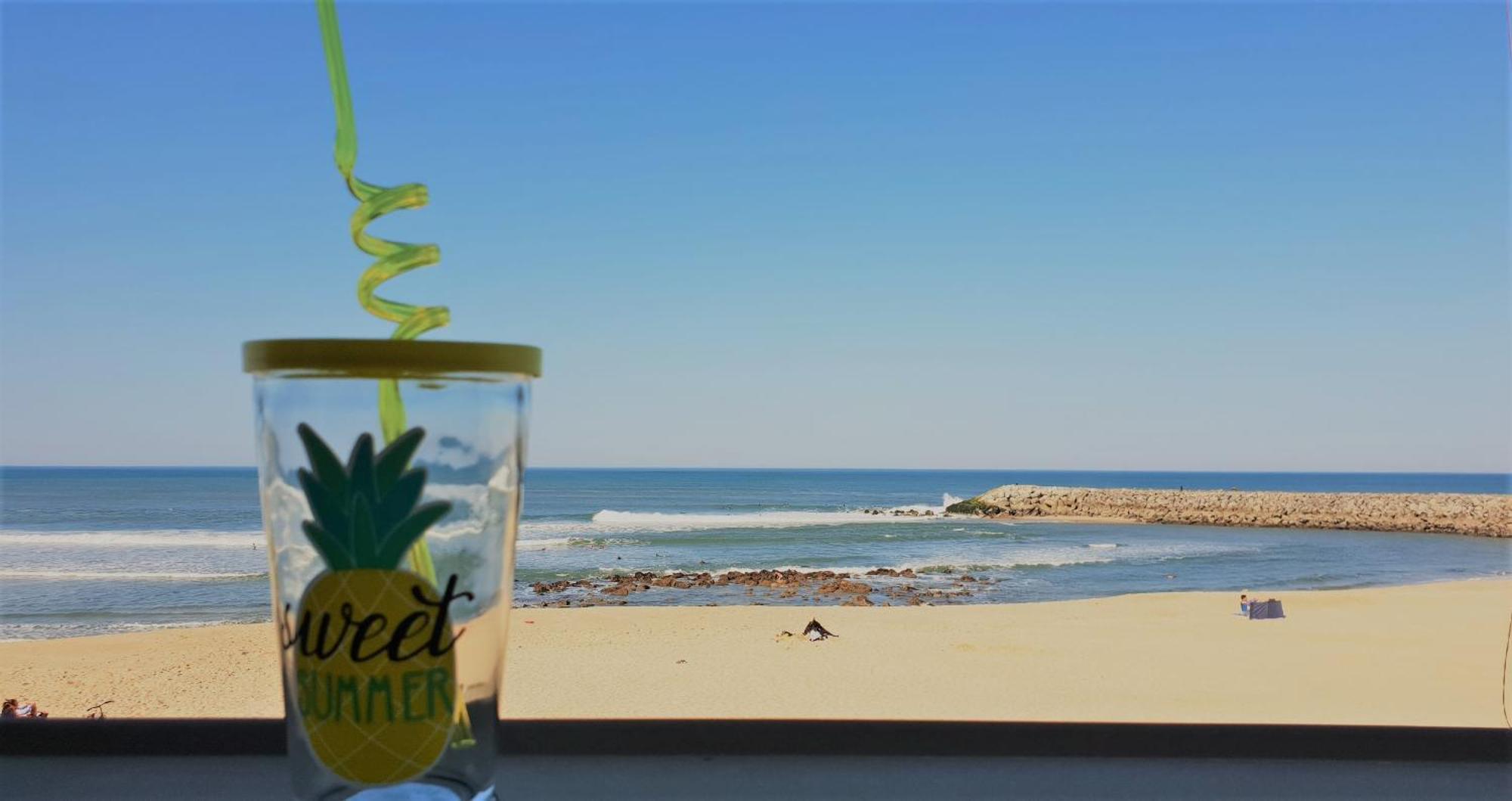 إسبِنو The Shore@Greencoast - Waterfront Beach House Espinho المظهر الخارجي الصورة