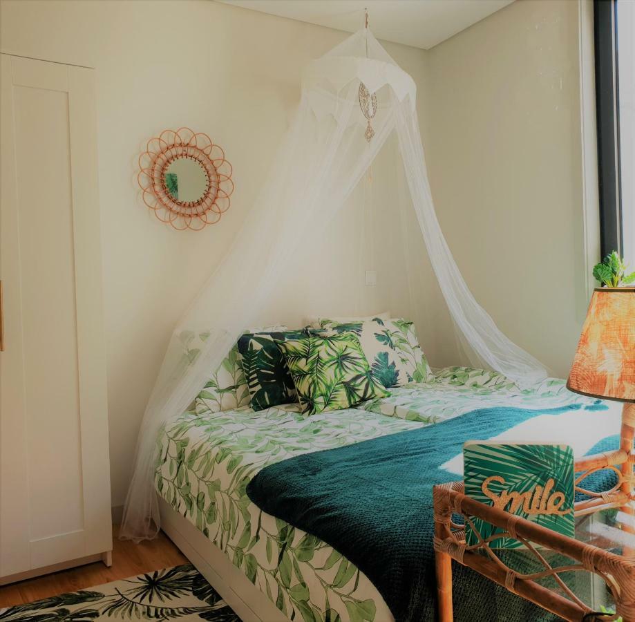 إسبِنو The Shore@Greencoast - Waterfront Beach House Espinho المظهر الخارجي الصورة