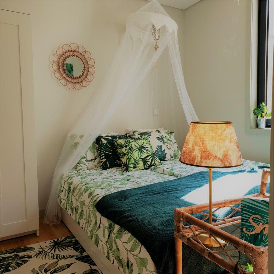 إسبِنو The Shore@Greencoast - Waterfront Beach House Espinho المظهر الخارجي الصورة