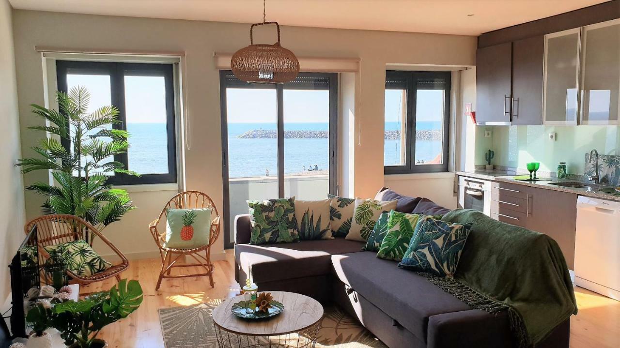 إسبِنو The Shore@Greencoast - Waterfront Beach House Espinho المظهر الخارجي الصورة