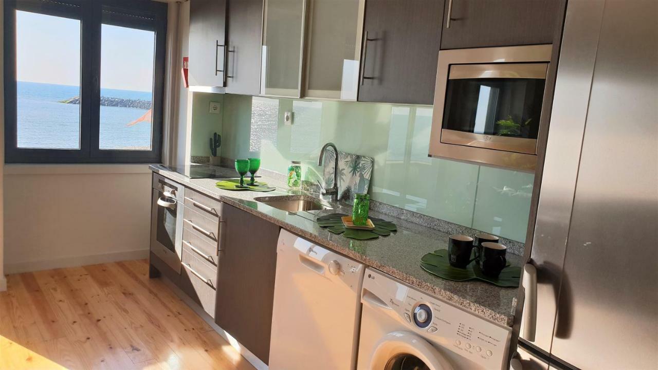 إسبِنو The Shore@Greencoast - Waterfront Beach House Espinho المظهر الخارجي الصورة
