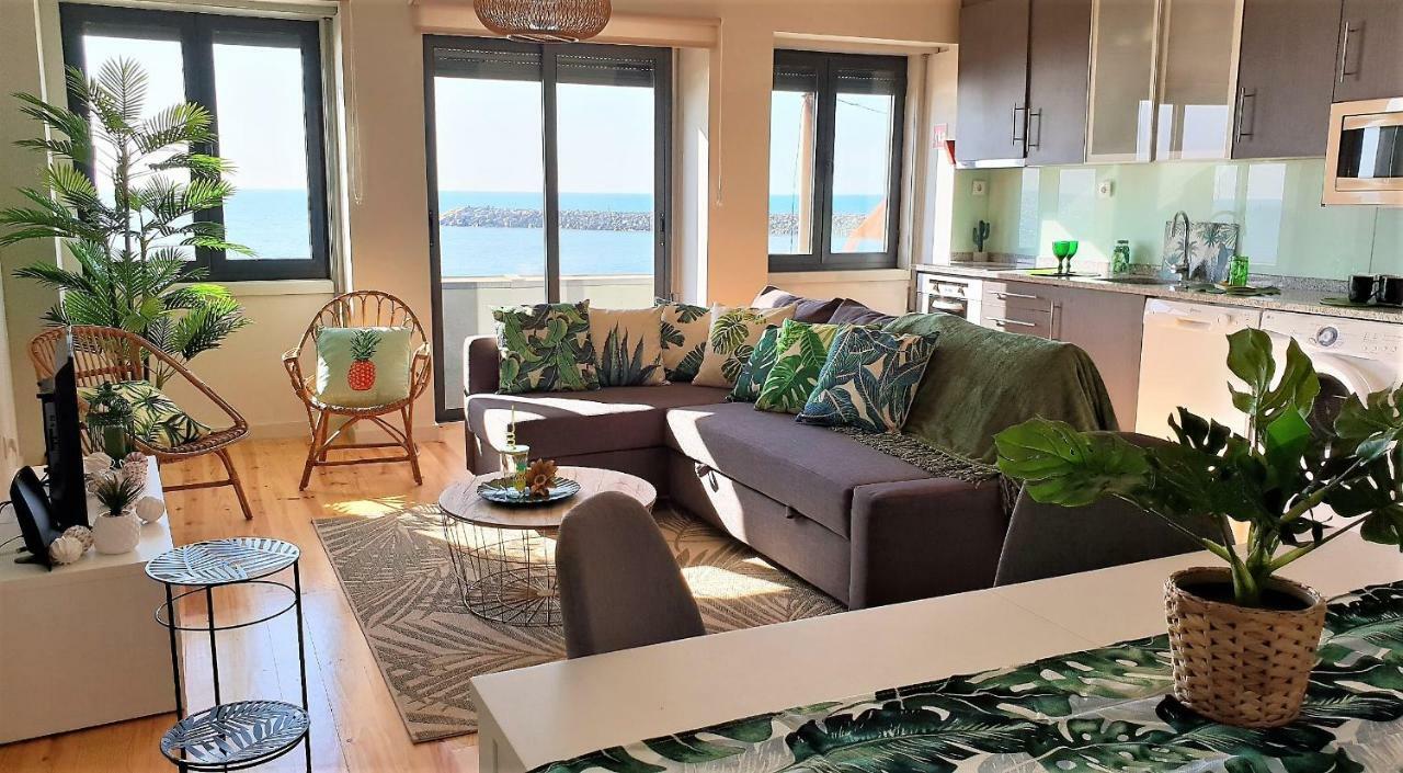 إسبِنو The Shore@Greencoast - Waterfront Beach House Espinho المظهر الخارجي الصورة